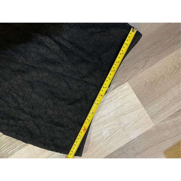 Diane Von Furstenberg DVF Black Scotia Lace Pencil Skirt, Size 12, MSRP $248 - Picture 4 of 9
